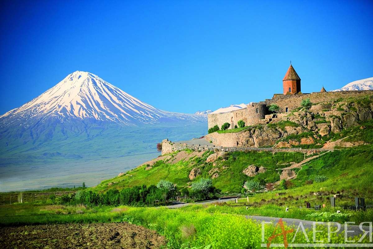 природа, горы, Арарат, армянская церковь, дорога, горная долина, небо, Гора, Луга, Поля, Крепость, Небо